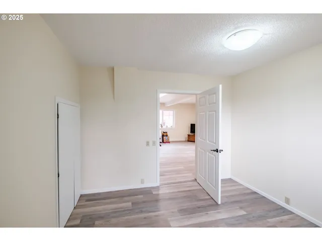 $745,000 | 40235 Rainbow Drive, Scio, OR 97374