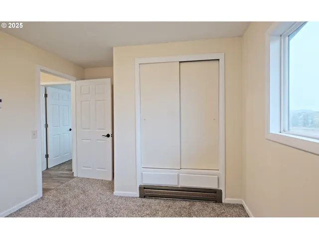 $745,000 | 40235 Rainbow Drive, Scio, OR 97374