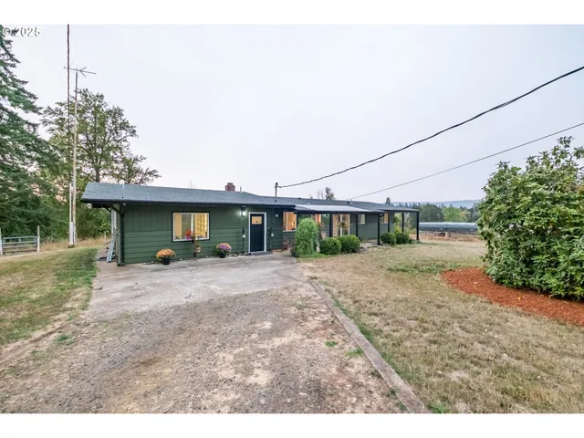 $745,000 | 40235 Rainbow Drive, Scio, OR 97374