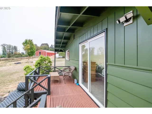 $745,000 | 40235 Rainbow Drive, Scio, OR 97374