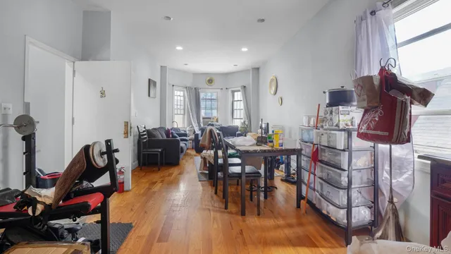 $1,275,000 | 32 North Street | University Heights