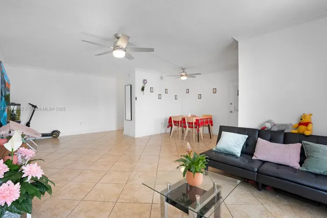 $490,000 | 1300 Lincoln Road, Unit A701, Miami Beach, FL 33139