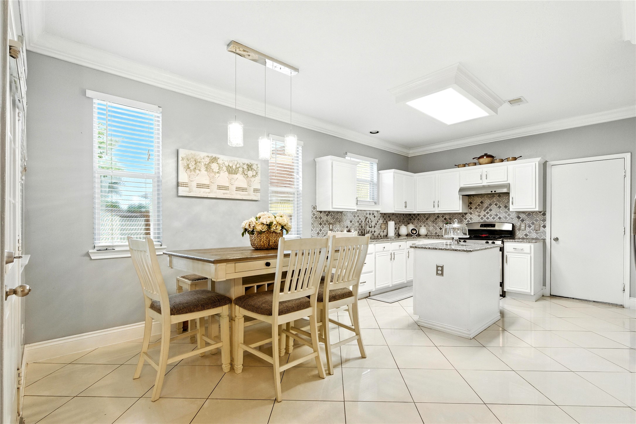 9238 Quercus Circle Houston, TX 77075 - Photo 4 of 11