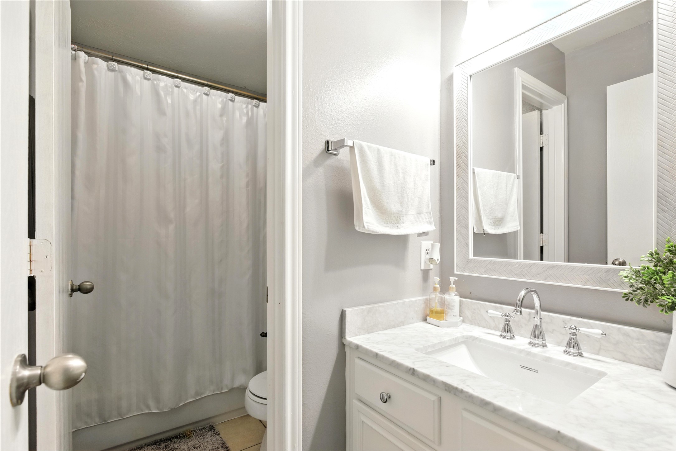 9238 Quercus Circle Houston, TX 77075 - Photo 8 of 11