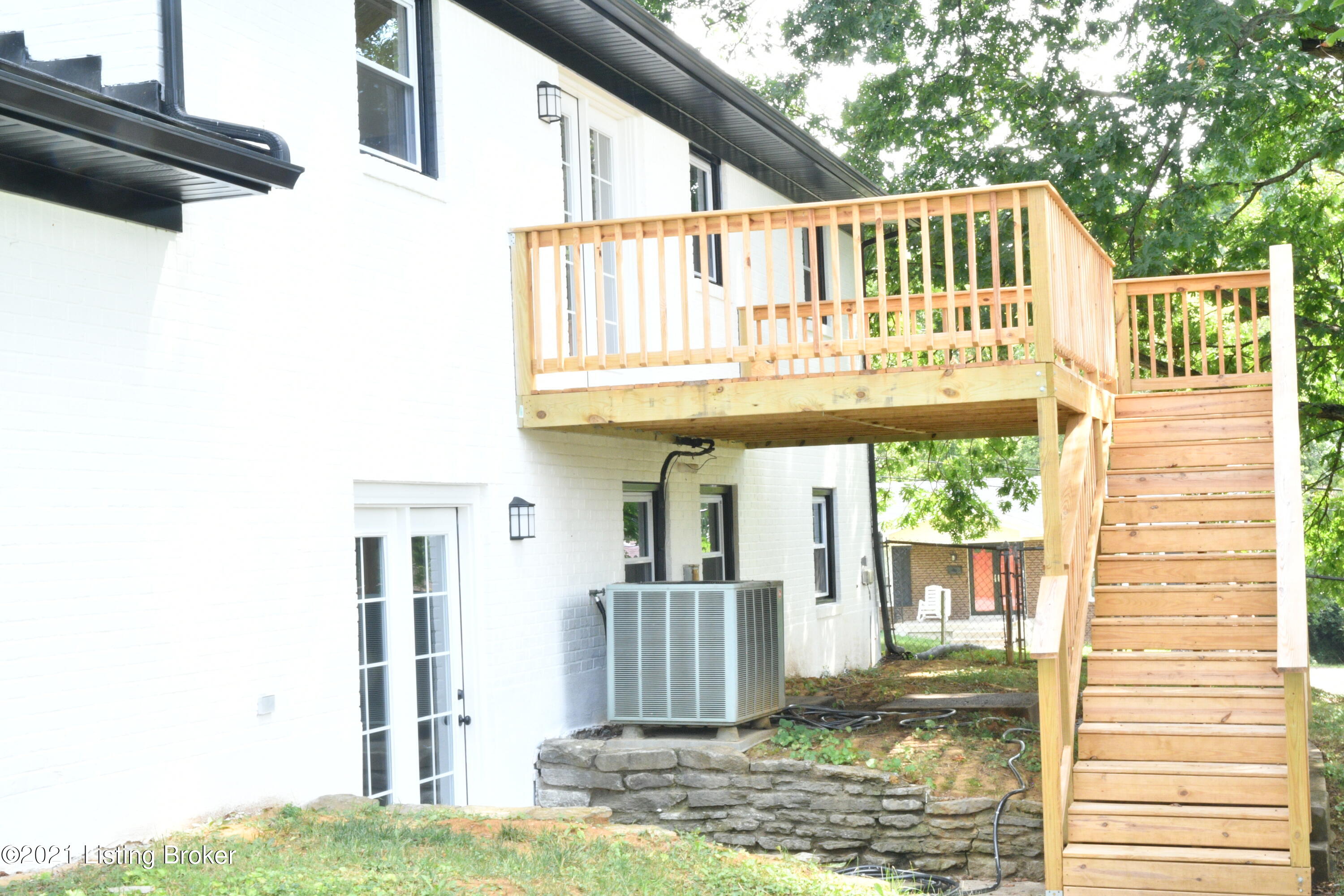 4602 Hedges Road Louisville, KY 40216 - Photo 25 of 29 DSC_2783
