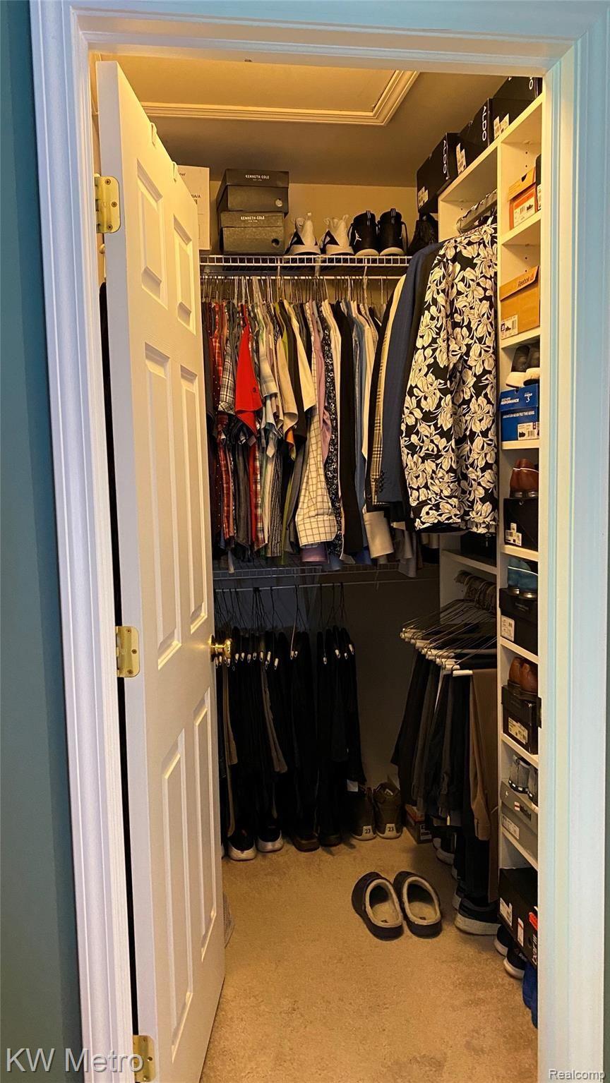45568 Rathmore Drive Macomb, MI 48044 - Photo 12 of 20 Master walk-in closet