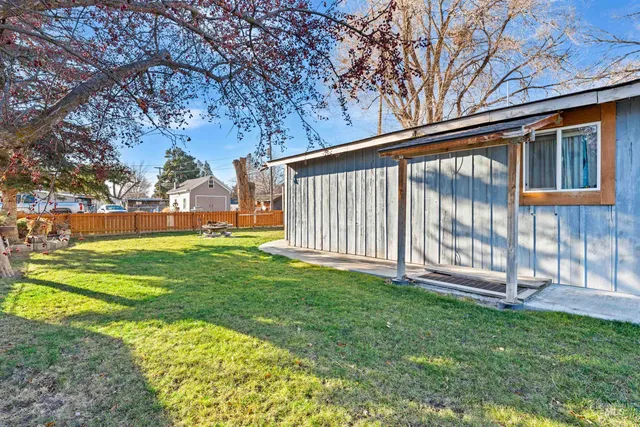 $269,000 | 622 1st Avenue East, Gooding, ID 83330