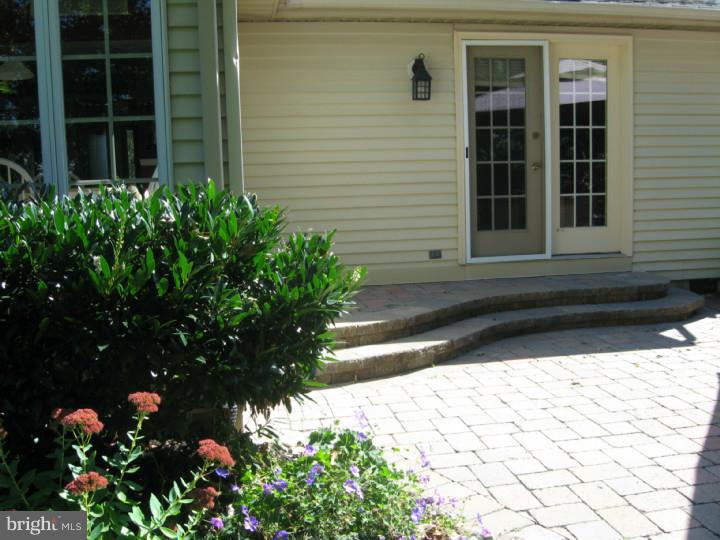 23 Raleigh Lane Marlton, NJ 08053 - Photo 5 of 6 Gallery Image 5
