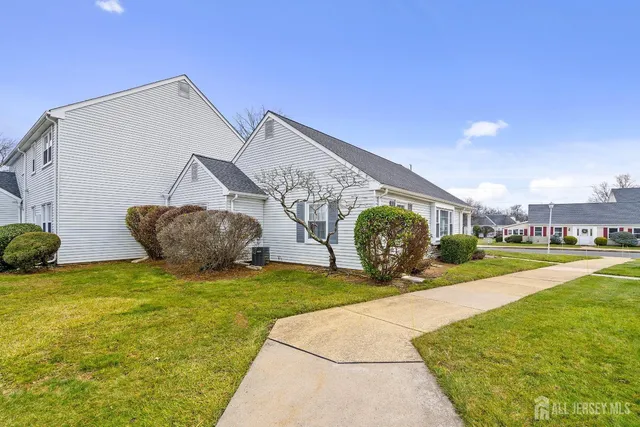 a view of a house with entertaining space