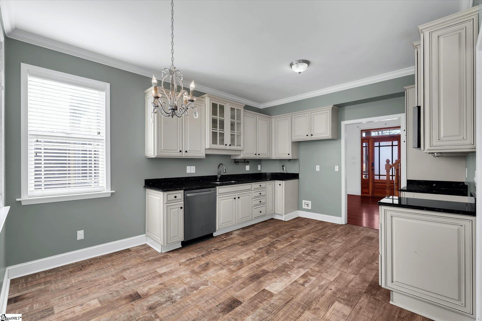 239 Tripp Street Williamston, SC 29697 - Photo 5 of 34