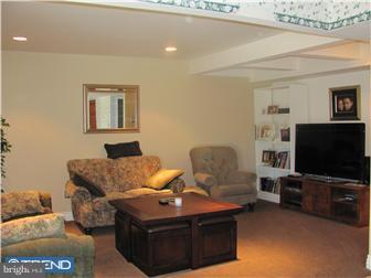 15 Old Mill Road Sewell, NJ 08080 - Photo 2 of 12 Family Room