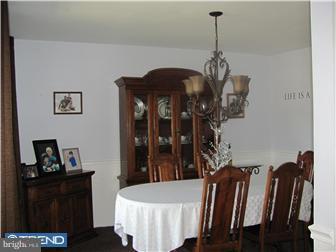 15 Old Mill Road Sewell, NJ 08080 - Photo 3 of 12 Dining Room