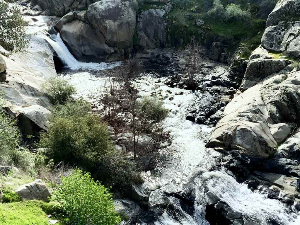 48250-48250 South Fork Drive Three Rivers, CA 93271 - Photo 3 of 59