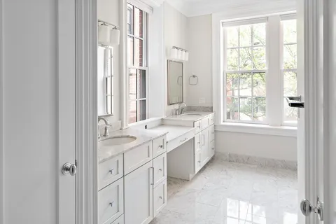 $4,200,000 | 63 Mt Vernon Street, Unit 4, Boston, MA 02108