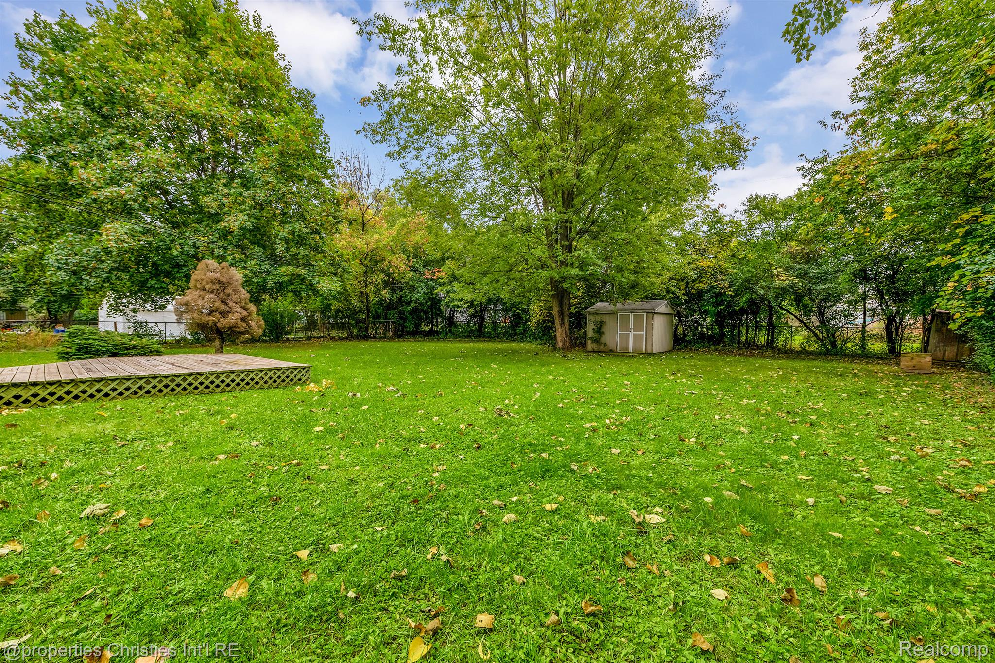 Large rear yard
