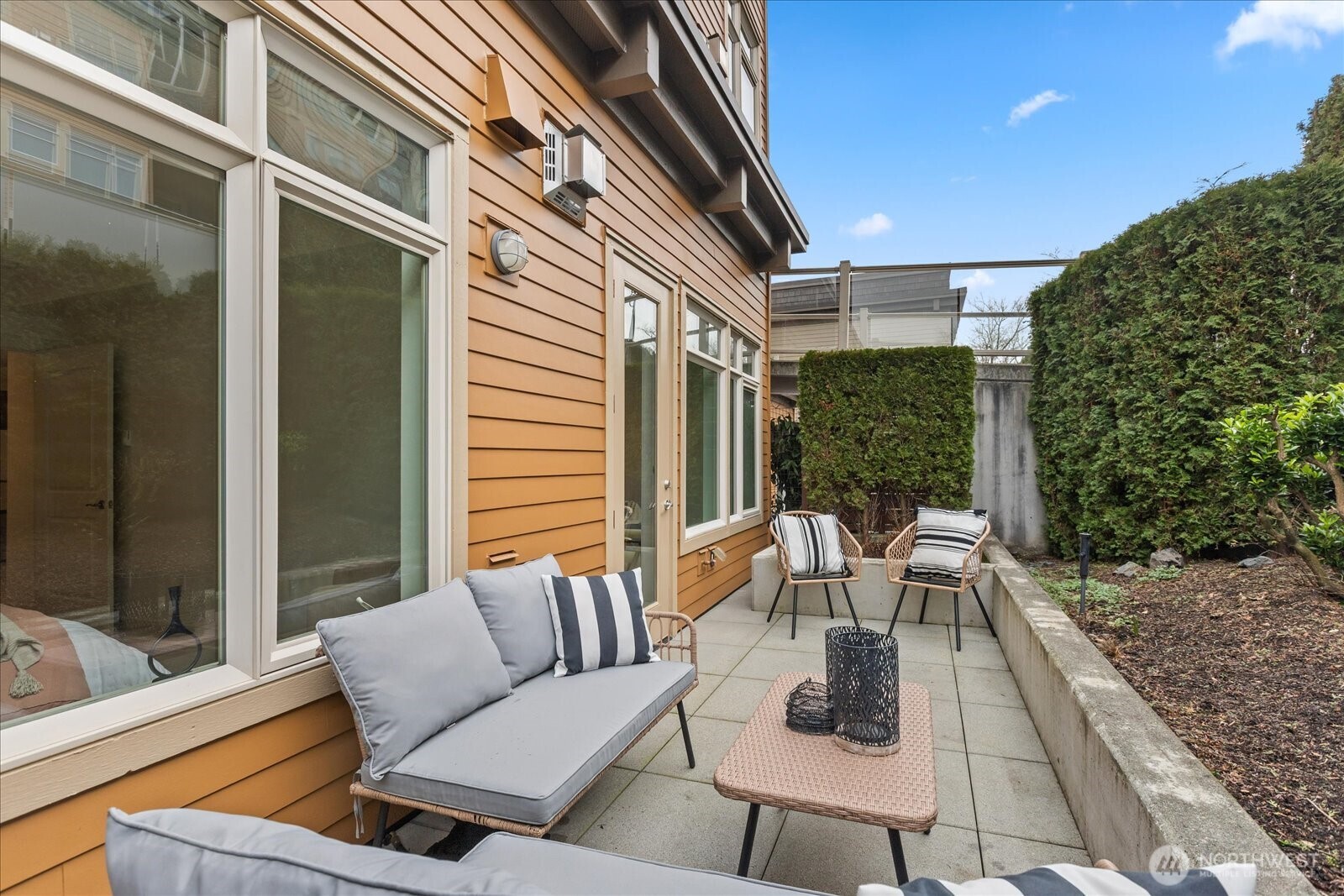 51 Pine Street, Unit 201 Edmonds, WA 98020 - Photo 22 of 36