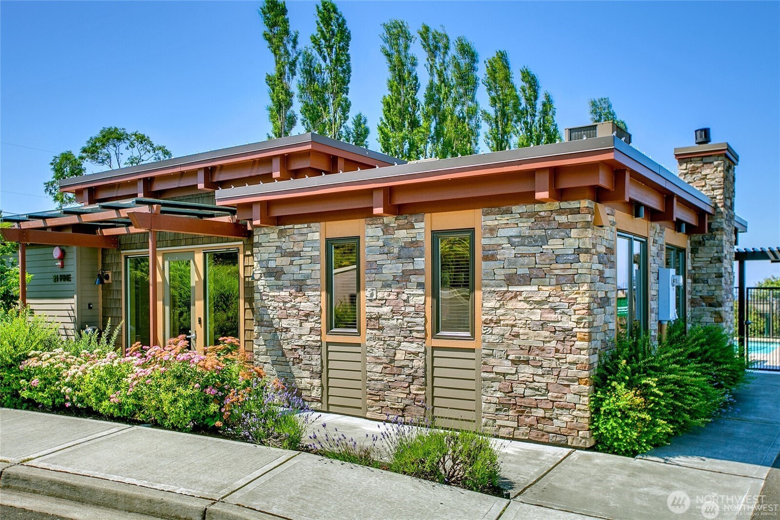 51 Pine Street, Unit 201 Edmonds, WA 98020 - Photo 33 of 36