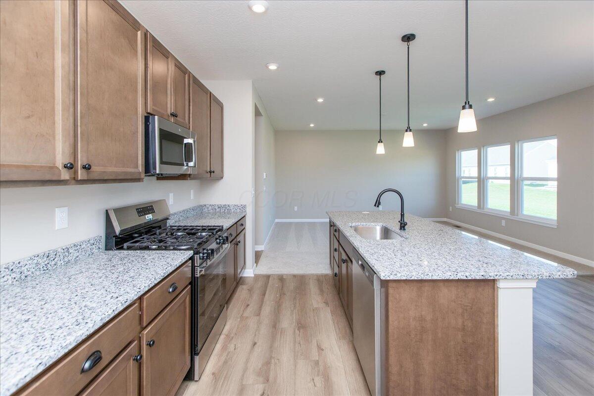 1551 Georgia Road Circleville, OH 43113 - Photo 7 of 41 06-Kitchen