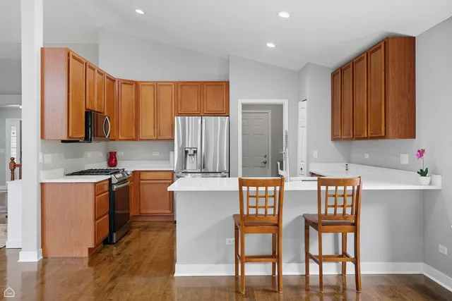 $479,000 | 2008 Crooked Tree Court, McHenry, IL 60050