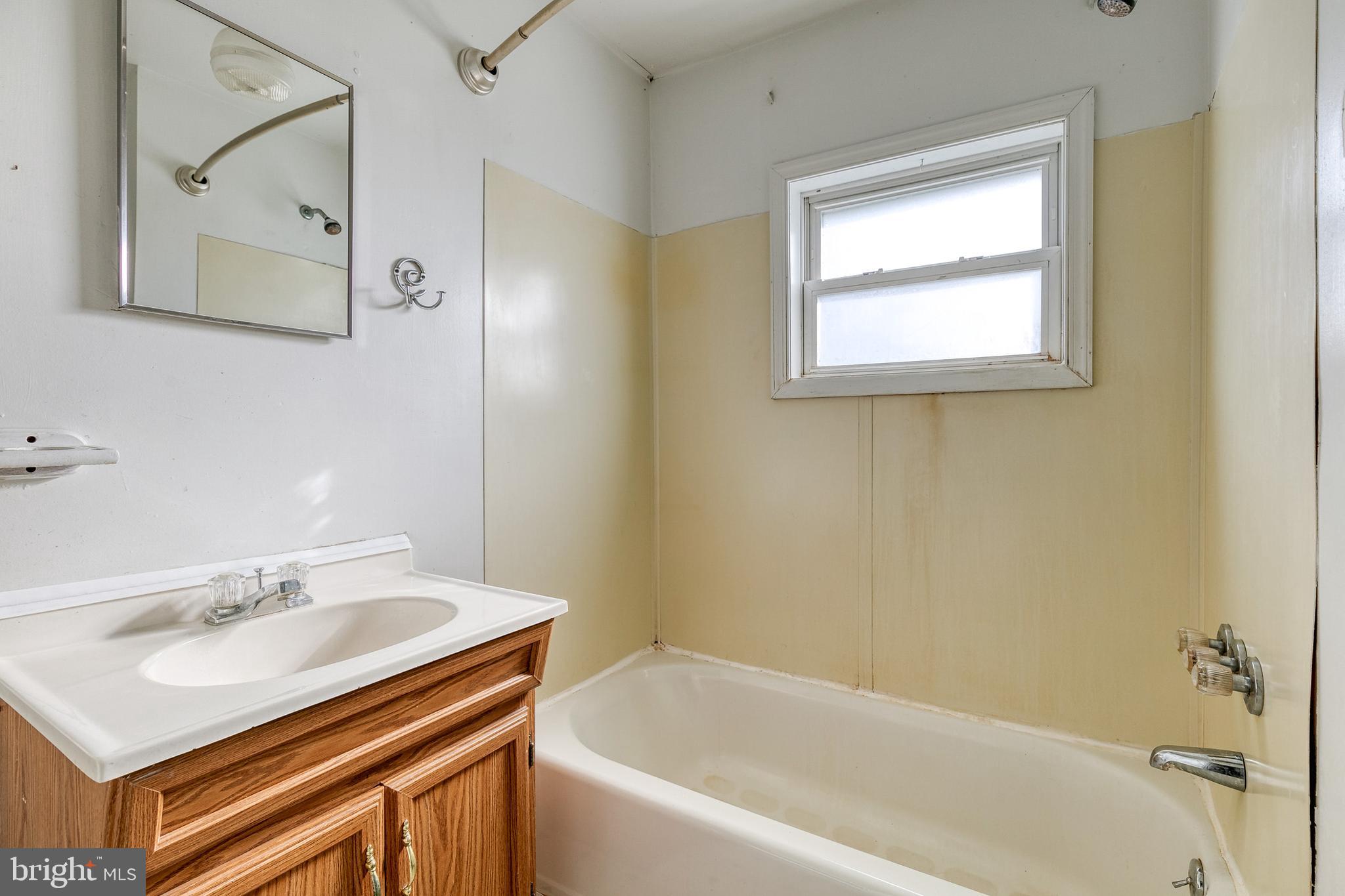 7612 Gaither Road Sykesville, MD 21784 - Photo 28 of 46 2nd Level Full Bath