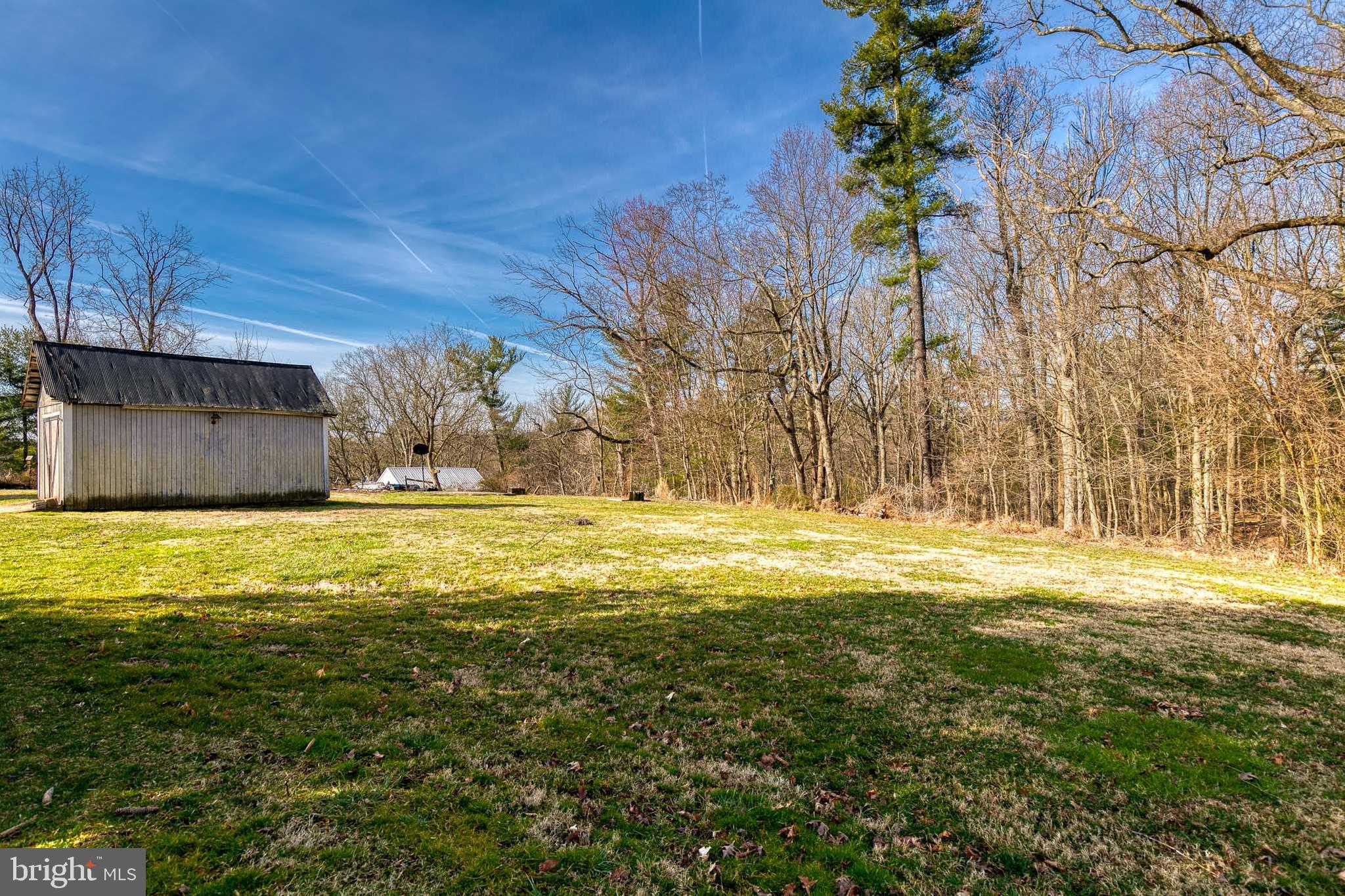 7612 Gaither Road Sykesville, MD 21784 - Photo 36 of 46 Side yard and side of garage