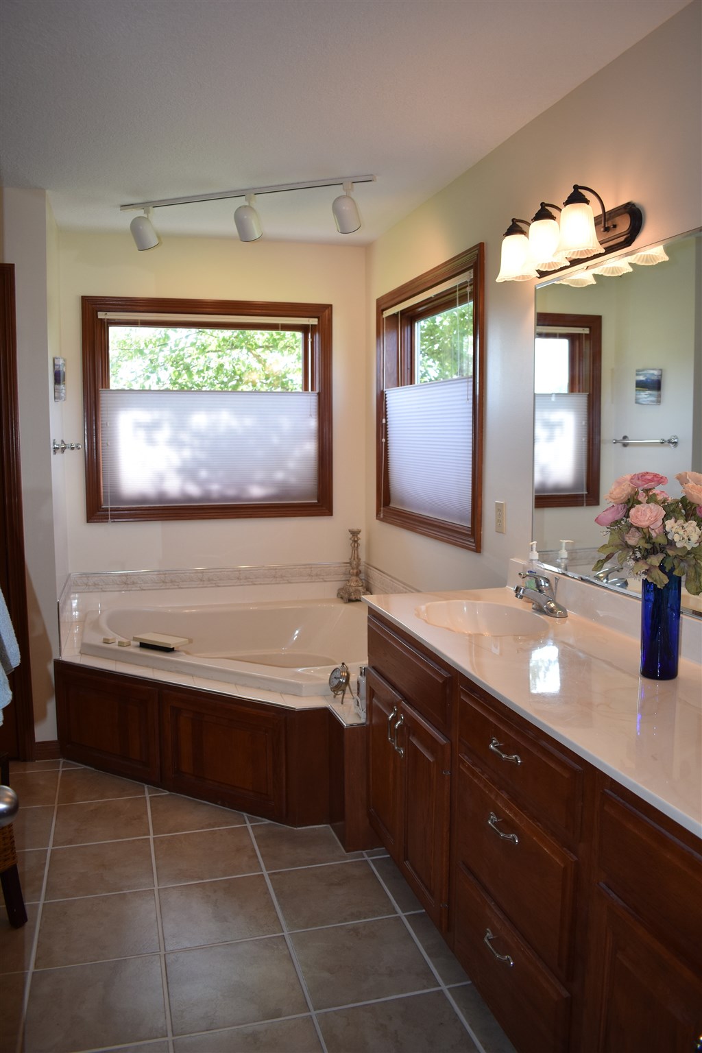 2518 Stonebriar Road Fort Wayne, IN 46814 - Photo 14 of 22 Gallery Image 14