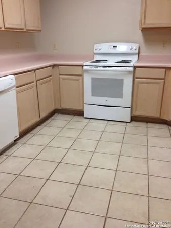 $1,550 | 6882 Crested Quail, San Antonio, TX 78250