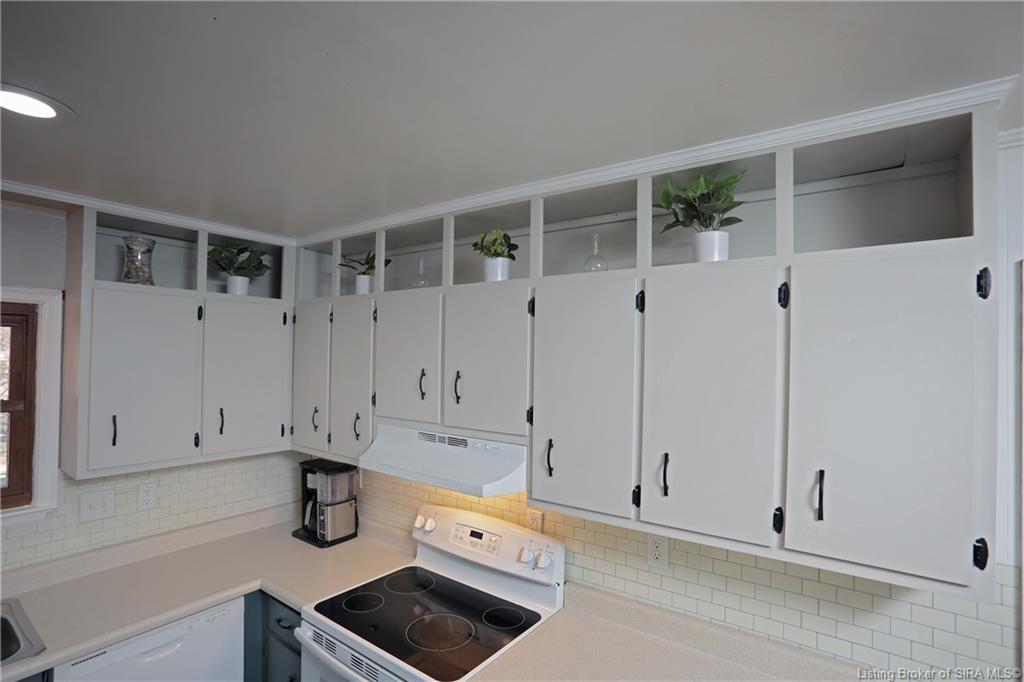 2611 West Robin Road New Albany, IN 47150 - Photo 12 of 41 Gallery Image 12