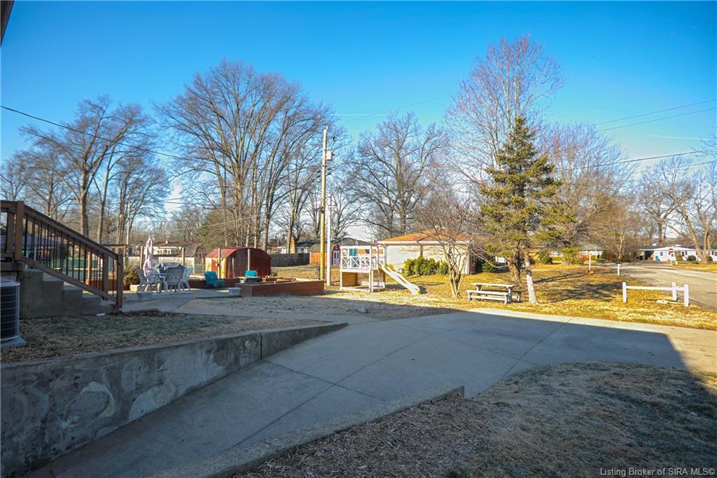 2611 West Robin Road New Albany, IN 47150 - Photo 33 of 41 Gallery Image 33