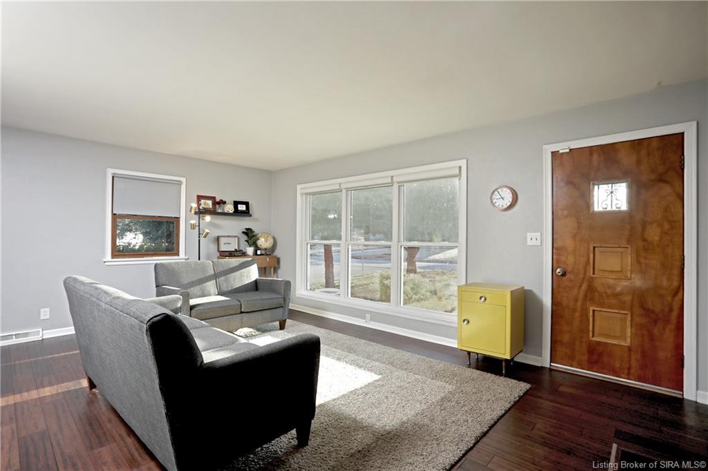 2611 West Robin Road New Albany, IN 47150 - Photo 5 of 41 Gallery Image 5