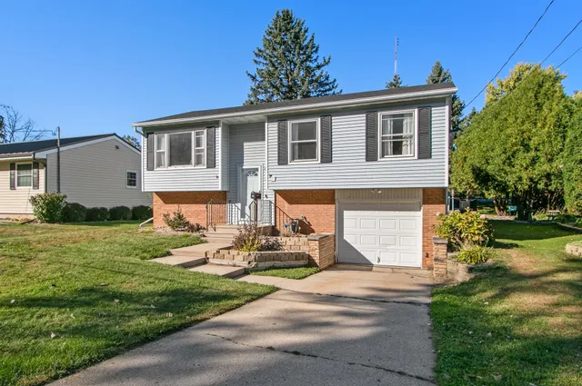 $290,000 | 144 Wisconsin Street, Beaver Dam, WI 53916