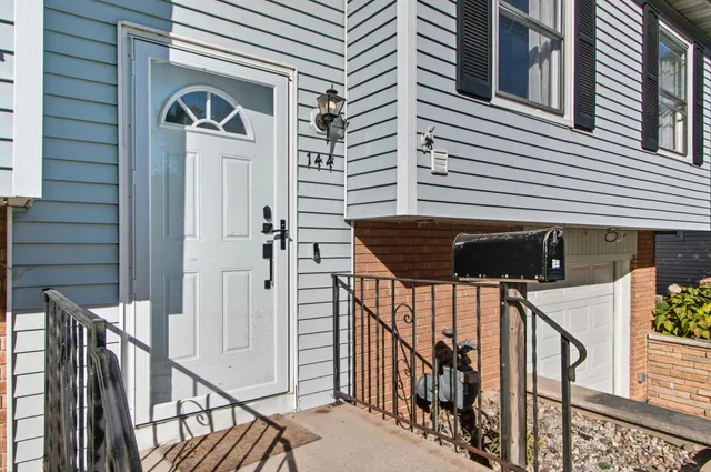 $290,000 | 144 Wisconsin Street, Beaver Dam, WI 53916