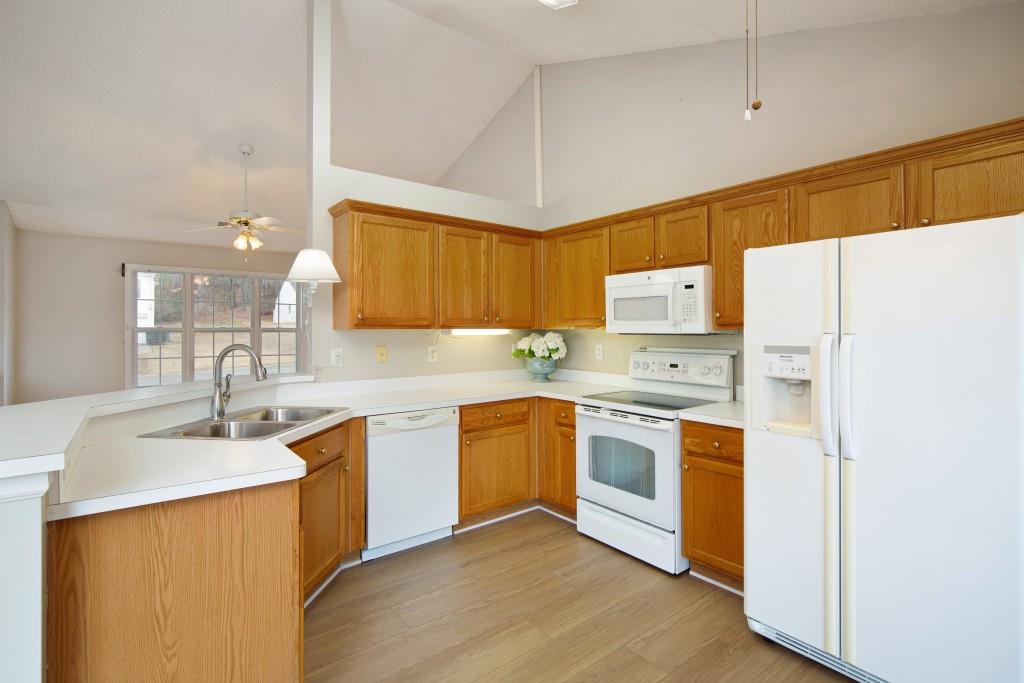 8440 River Bluff Place Ball Ground, GA 30107 - Photo 27 of 73