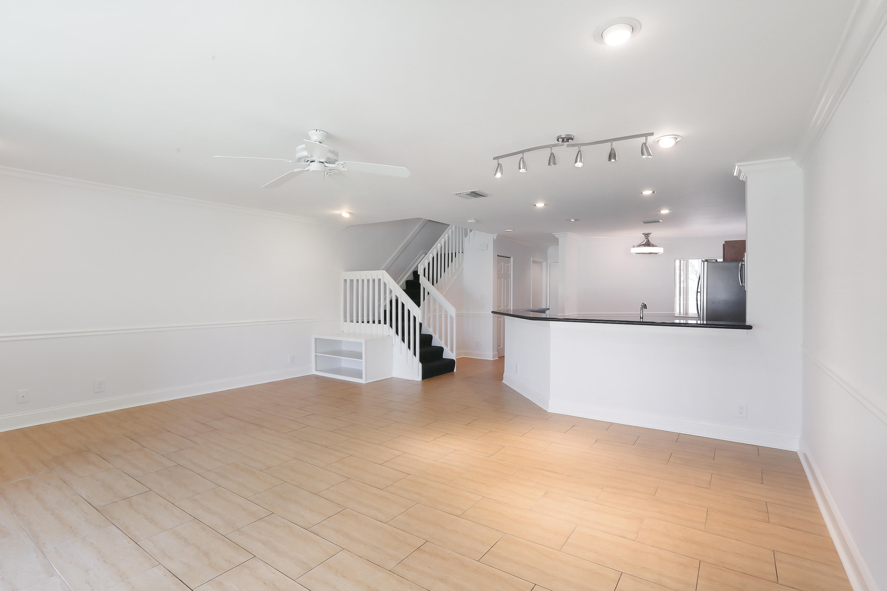 6053 Old Court Road, Unit 307 Boca Raton, FL 33433 - Photo 3 of 20 iUSE photography_3U5A1492