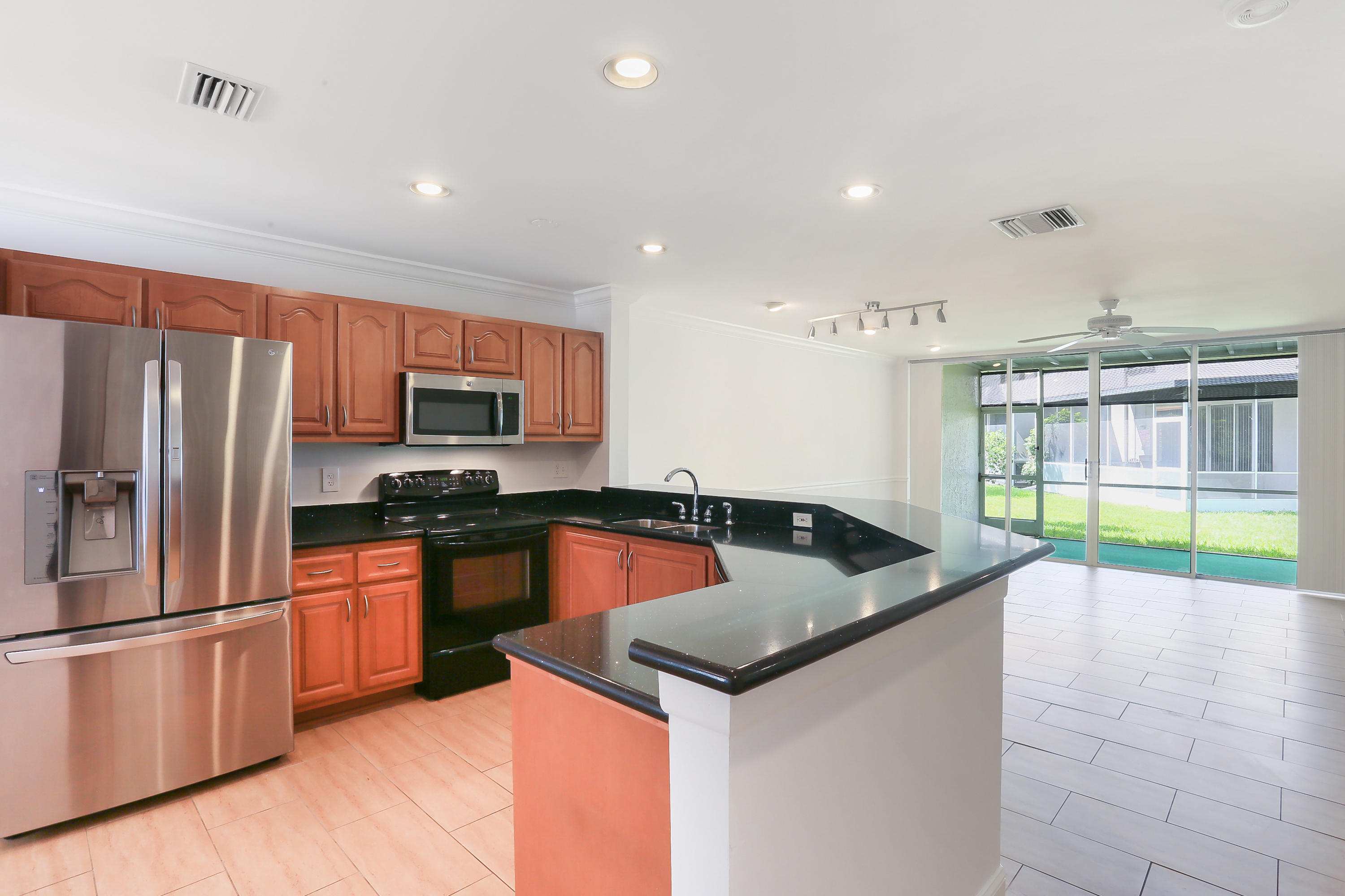 6053 Old Court Road, Unit 307 Boca Raton, FL 33433 - Photo 6 of 20 iUSE photography_3U5A1465