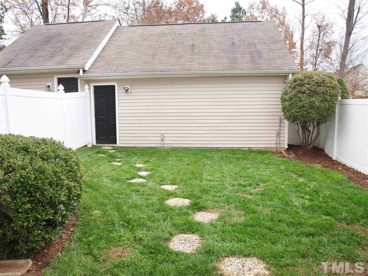 12540 Spruce Tree Way Raleigh, NC 27614 - Photo 15 of 16 Gallery Image 15