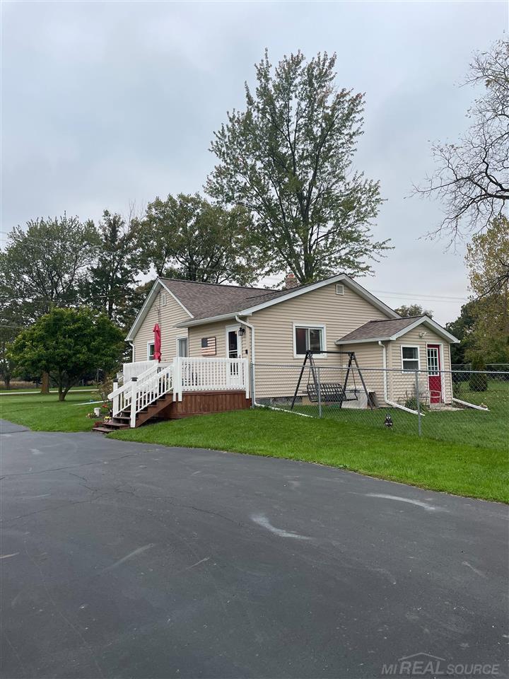 8147 Morrish Road Swartz Creek, MI 48473 - Photo 10 of 16