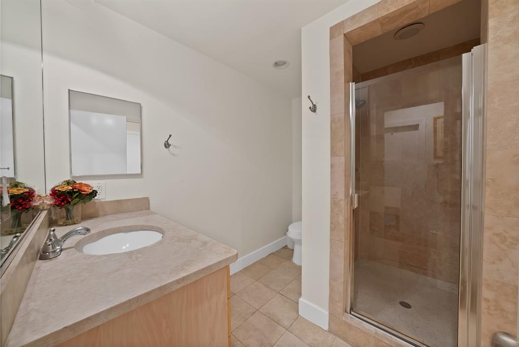 5055 Addison Circle, Unit 434 Addison, TX 75001 - Photo 22 of 32