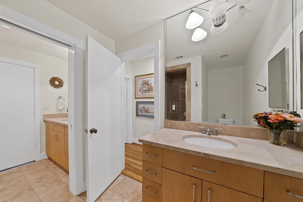 5055 Addison Circle, Unit 434 Addison, TX 75001 - Photo 25 of 32