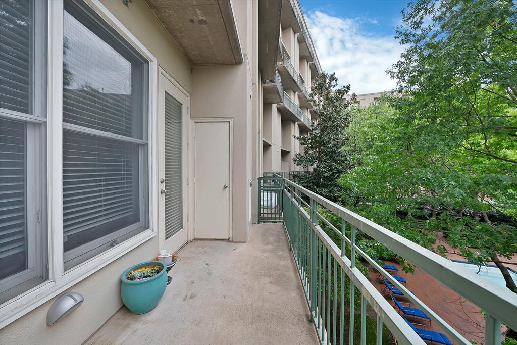 5055 Addison Circle, Unit 434 Addison, TX 75001 - Photo 26 of 32