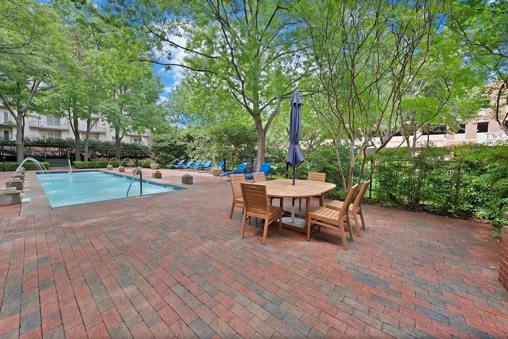 5055 Addison Circle, Unit 434 Addison, TX 75001 - Photo 31 of 32