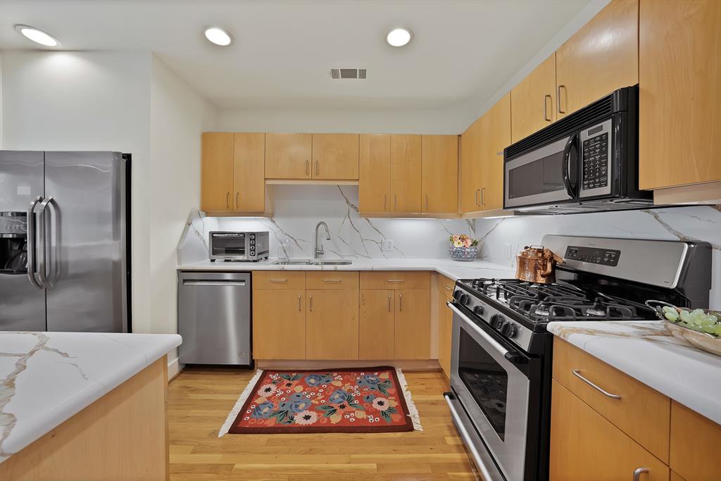 5055 Addison Circle, Unit 434 Addison, TX 75001 - Photo 10 of 32