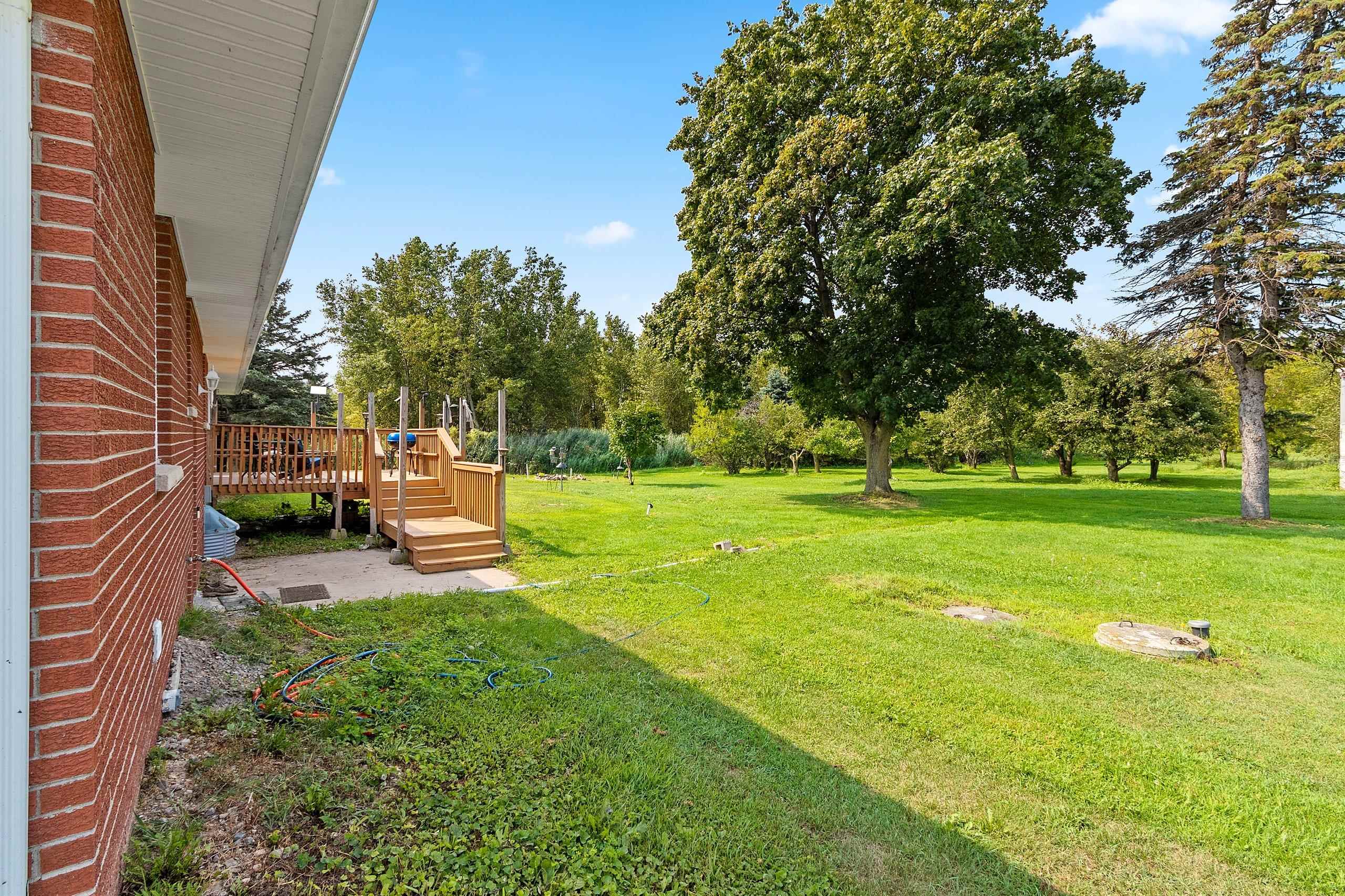 2565 South Pine Tree Road De Pere, WI 54115 - Photo 32 of 41 Gallery Image 32