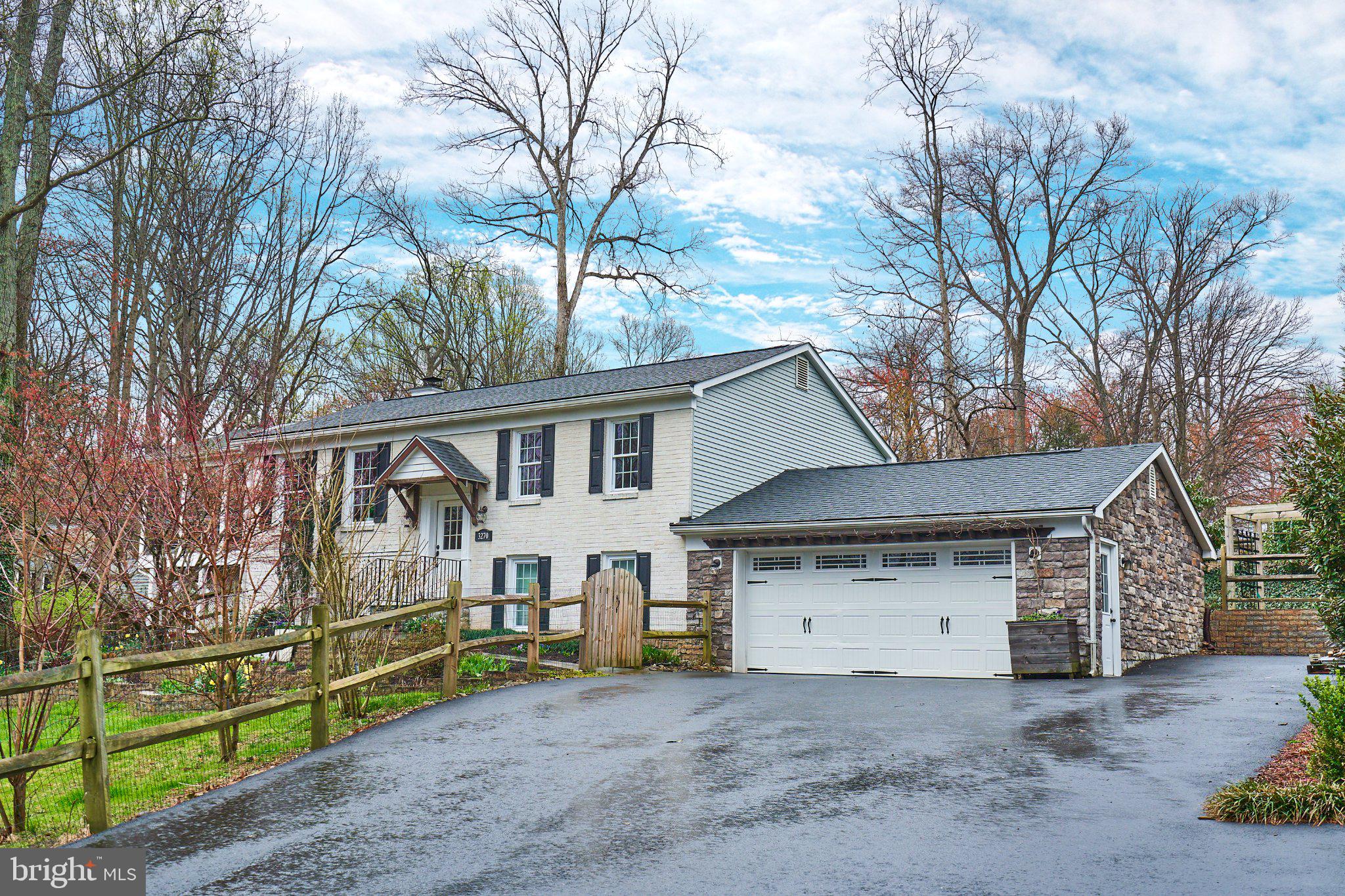 3270 Fox Mill Road Oakton, VA 22124 - Photo 2 of 3 Beautiful Brick exterior