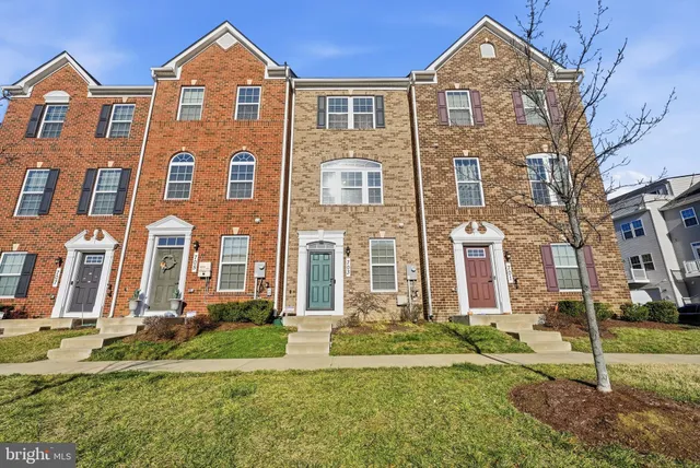 $450,000 | 703 Sky Bridge Drive, Upper Marlboro, MD 20774