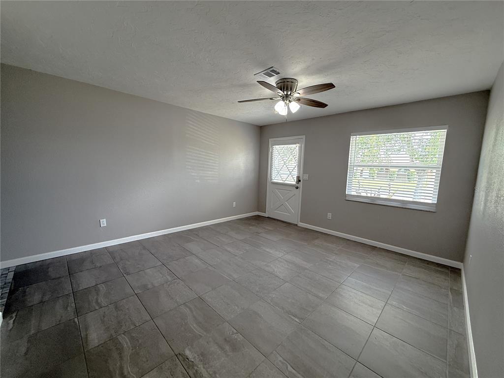 606 Briarwood Road Venice, FL 34293 - Photo 3 of 11