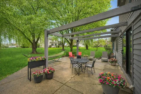 $939,000 | 1944 Beverly Lane, Buffalo Grove, IL 60089