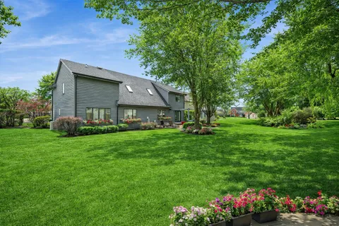 $939,000 | 1944 Beverly Lane, Buffalo Grove, IL 60089