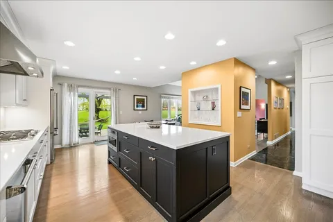 $939,000 | 1944 Beverly Lane, Buffalo Grove, IL 60089