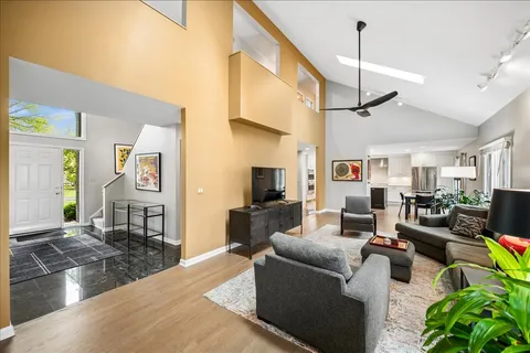 $939,000 | 1944 Beverly Lane, Buffalo Grove, IL 60089